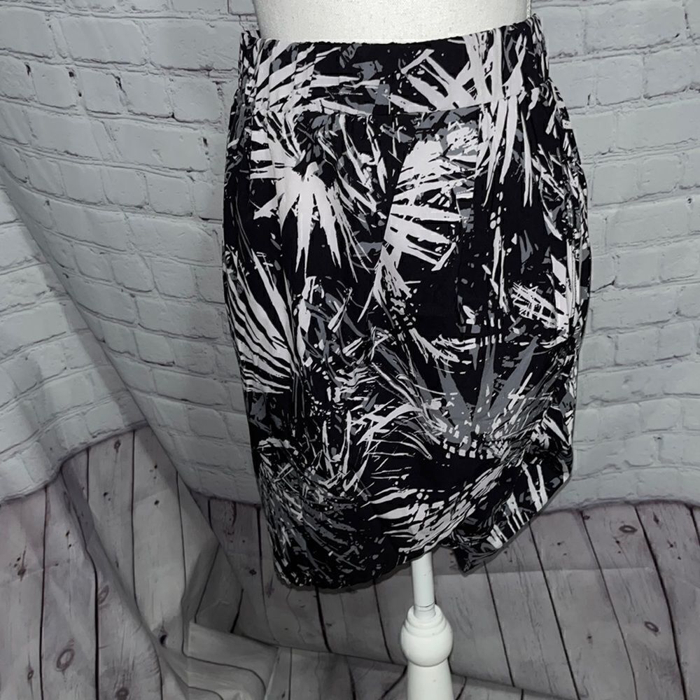 Fabletics - Clarissa Black White Palm Leaf - Pencil Skirt - XS